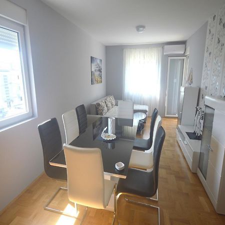 Apartments Radonicic D&D Tivat Exteriör bild